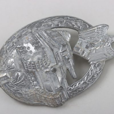 #79-1514 – Tank Assault Badge in Silver ‘AS in triangle’