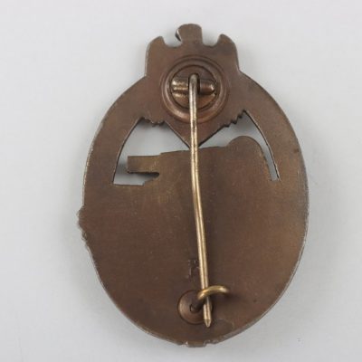 #79-1526 – Tank Assault Badge in Bronze ‘Aurich’