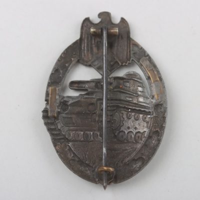 #79-1536 – Tank Assault Badge in Bronze ‘Juncker’