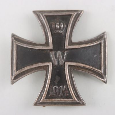 #79-1349 – Fischer von Weikersthal, Walther (General) – medal grouping of a Knight’s Cross winner