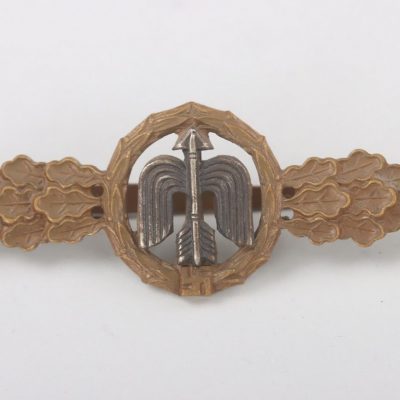 #79-1603 – Cased Squadron Clasp for Fighter Pilots in Bronze