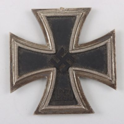 #79-1394 – 1939 Iron Cross 2nd Class single bar by Wilhelm Deumer