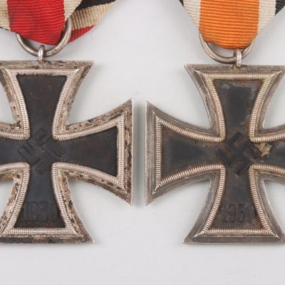 #79-1405 – 2x 1939 Iron Cross 2nd Class – Maker 65 and 137