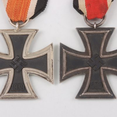 #79-1415 – 2x 1939 Iron Cross 2nd Class JJ Stahl ‘122’ and J.E Hammer & Söhne ’55’